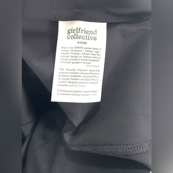 Girlfriend Collective Compressive High-Rise Leggings in Black (XS) - Picture 6 of 11